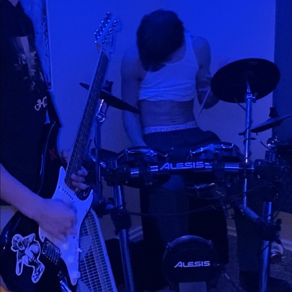 Meet your Posher, Levi - Picture 1 of 1